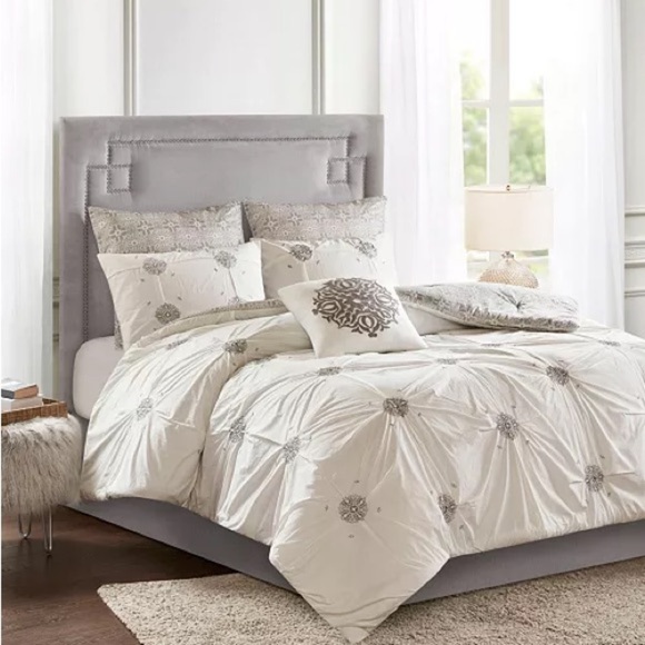 Madison Park Malia Embroidered 5-Pc. Comforter Set King - Picture 4 of 8